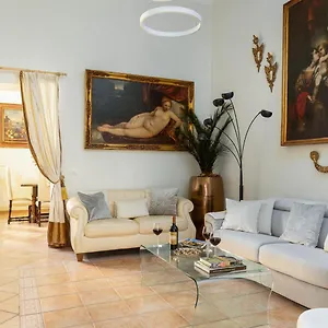 via-veneto-roma-luxury-rosam-suite.it-romehotels.com/