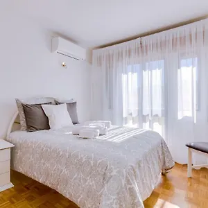 palma-4-bed-near-the-city-center-faro.hotelaalgarve.com/